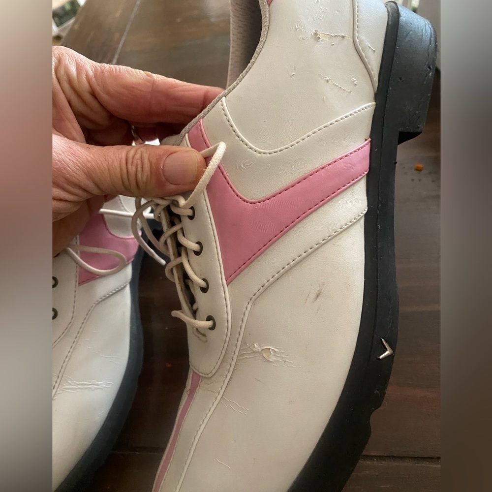 Callaway White and Pink Women's Athletic Golf Shoes